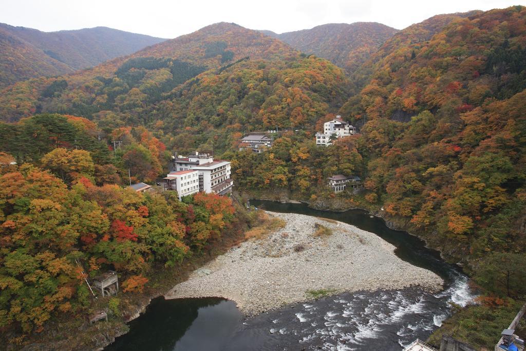 Hotel Oya No Yu à Aizuwakamatsu Extérieur photo
